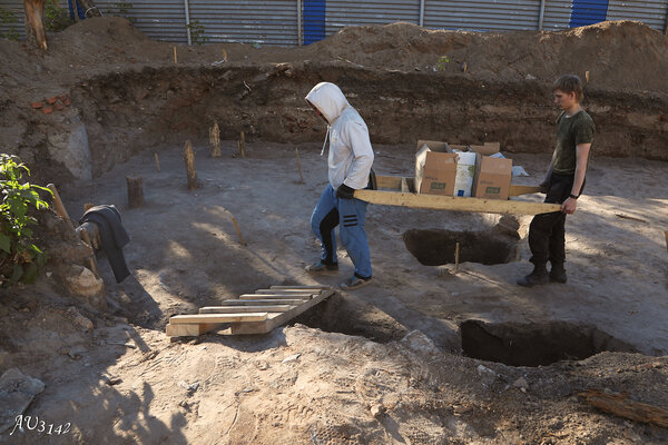 В центре Перми найден уникальный клад. В центре Перми найден уникальный клад.