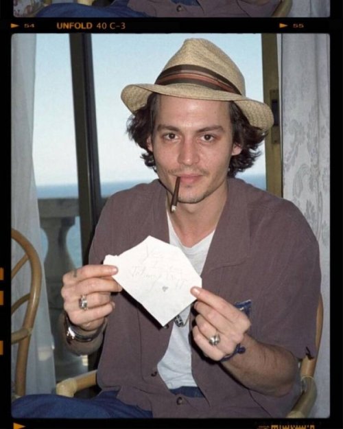 Знаменитости в молодости Знаменитости в молодости