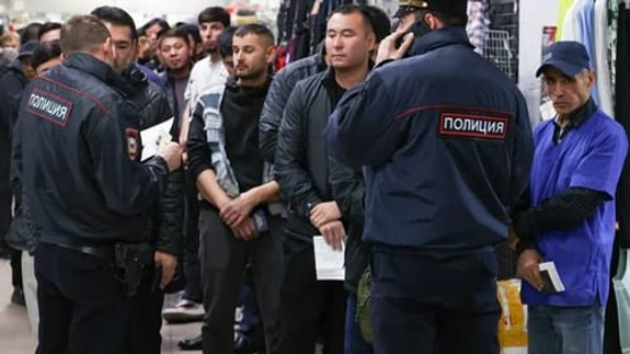    Правительство поддержало лишение гражданства мигрантов, не явившихся в военкомат