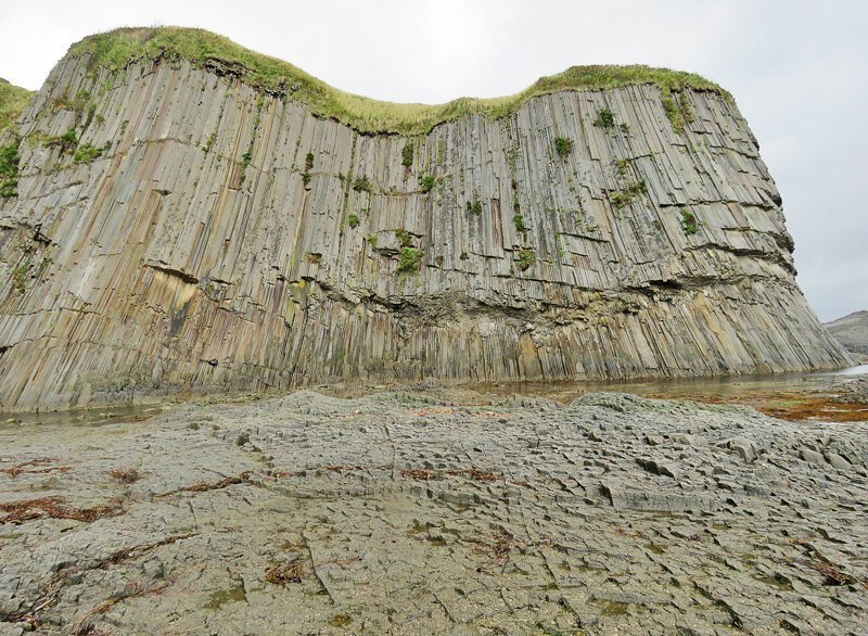Кунашир: мыс Столбчатый Кунашир: мыс Столбчатый