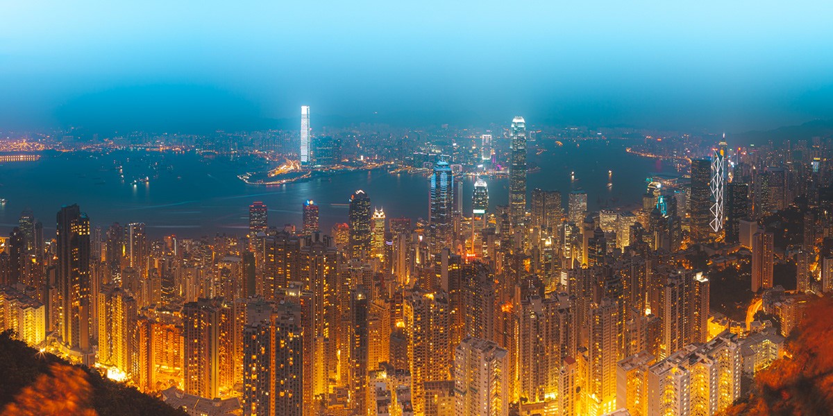 Гонконг и Дубай: города с характером фотографии, город, часто, которая, только, места, который, рассказывает, фильмы, фотографа, Гонконг, своих, облака, хочется, турецкого, которые, города, сказал, жизнь, задавался