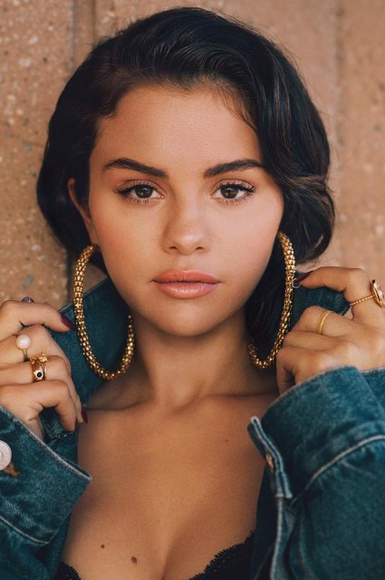 Селена Гомес на страницах Allure: кадры из фотосессии и большое интервью Фотосессии