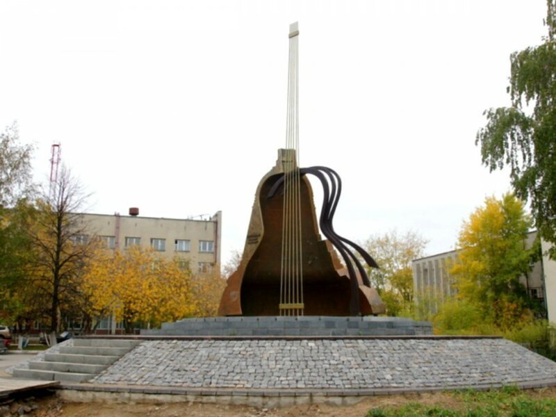 Мемориал Владимиру Высоцкому в г. Набережные Челны бюсты, высоцкий, памятники