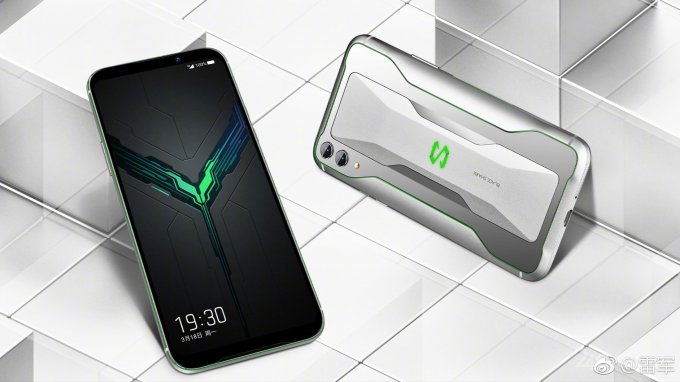 Xiaomi Black Shark 2 — геймерский смартфон с уникальным управлением гаджеты