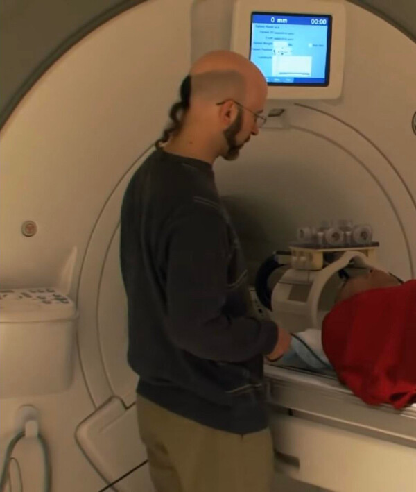 Сумасшедшие стрижки и причёски Сумасшедшие стрижки и причёски