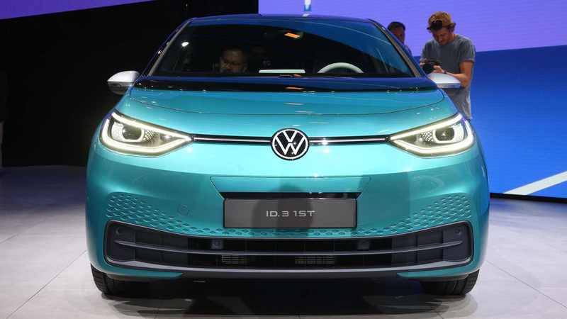 VW разрабатывает робота, который может заряжать электромобиль volkswagen,авто и мото,роботы,технологии,электромобили
