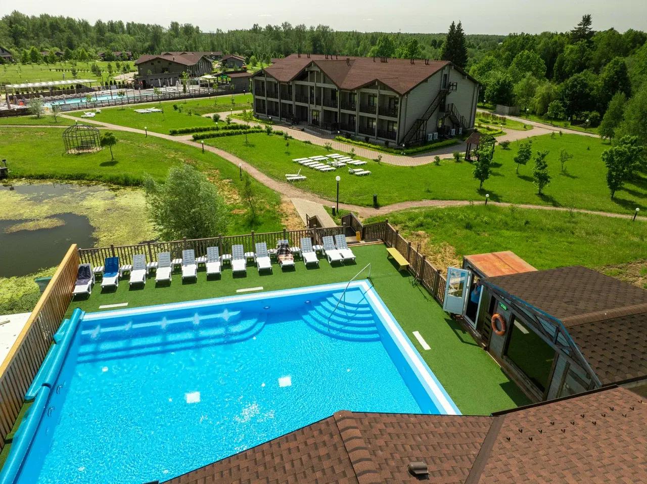 Куда поехать на майские праздники в Подмосковье: 7 проверенных парк-отелей с бассейнами Московская, можно, область, территория, также, отдыха, городской, бассейн, пруда, детей, анимация, округ, бассейном, сауны, берегу, веревочный, который, ресторан, апреля, Подмосковья