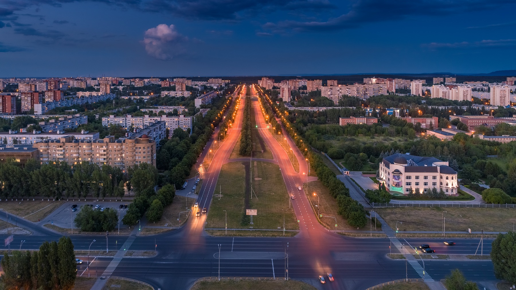 Сколько лет тольятти. Площади г.Тольятти. Город Тольятти с высоты птичьего полета. Тольятти площадь города. Город Тольятти 2019.