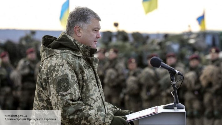 Порошенко начнет раскручивать военную истерию. Эксперт предупредил: Нужно ждать провокаций в Донбассе или в Крыму" 