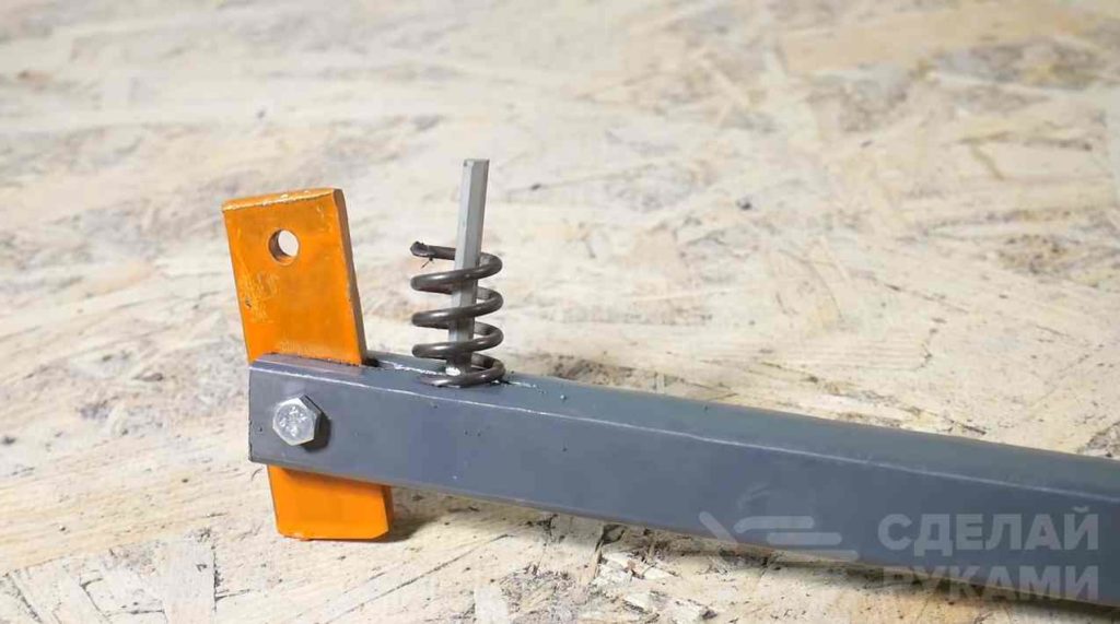 Простой самодельный пробойник из профильной трубы самоделкин