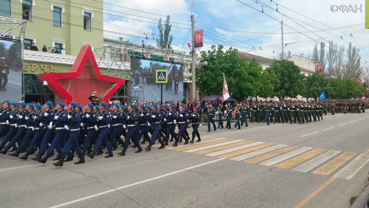 Военный парад в городе-герое Керчи показал мощь Черноморского флота России