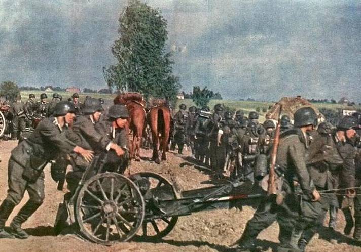 Послевоенное использование немецких 75 и 150-мм пехотных орудий г,Москва [1405113],оружие