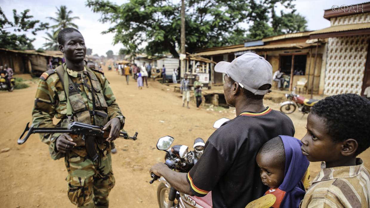 Власти ЦАР выступили за полное снятие оружейного эмбарго ООН Власти ЦАР выступили за полное снятие оружейного эмбарго ООН Весь мир