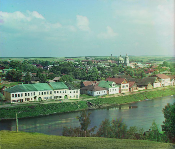 Удивительная панорама города с западной стороны.