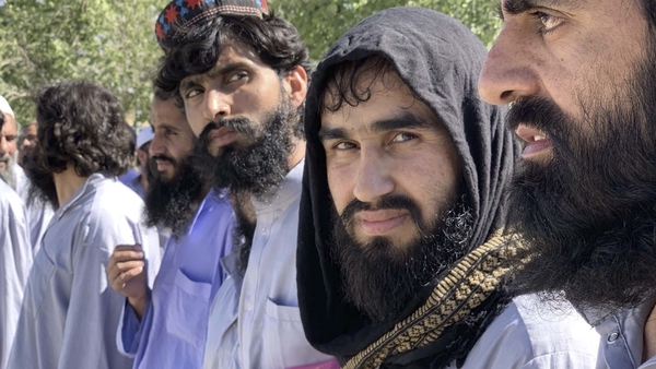CNN: талибы заключили под домашний арест бывшего президента Афганистана Карзая