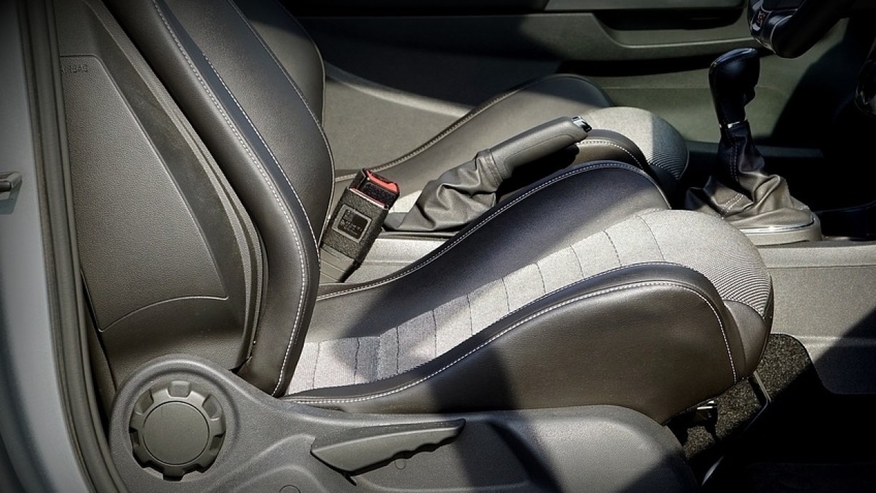 Подогрев сидений попал в топ премиальных опций в массовых автомобилях
