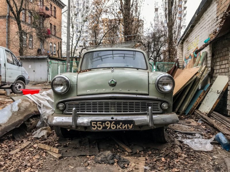 "Москвич-407" в оригинале: жертва сноса гаражей Марки и модели,Москвич-407,ремонт автомобилей,ретро