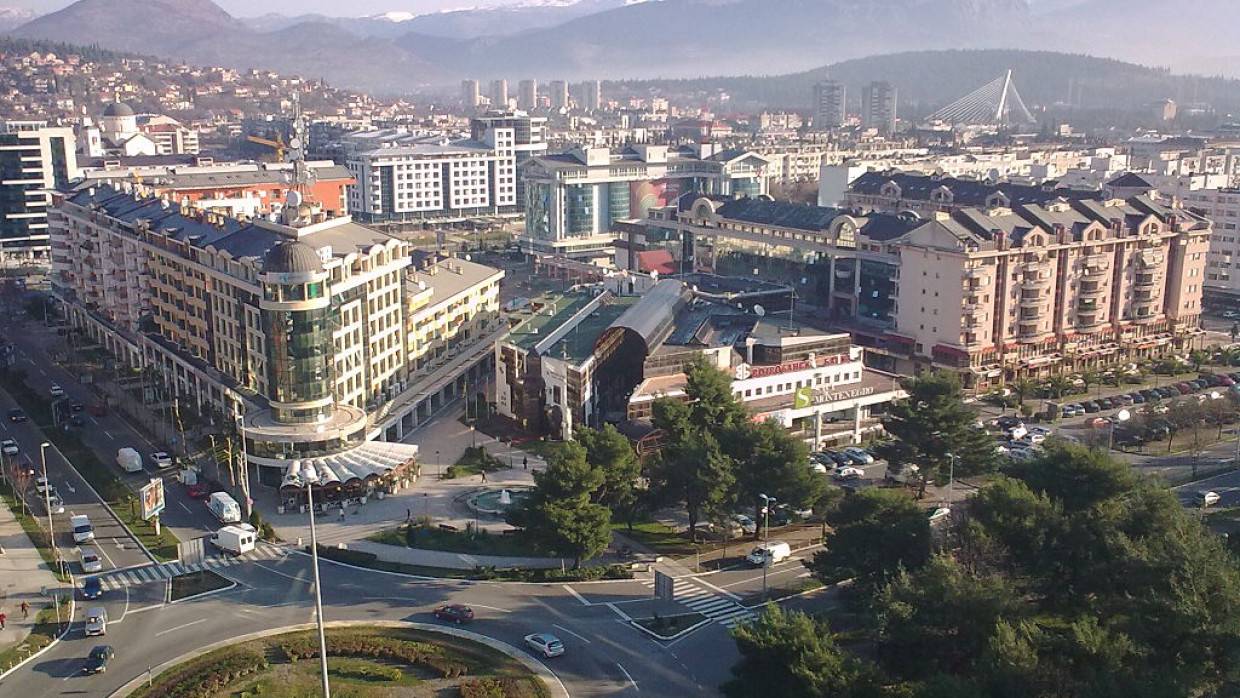 Жители Черногории организовали митинг в поддержку спецоперации ВС РФ в Донбассе