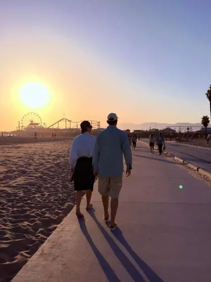 Надежда Оболенцева, Илья Лагутенко и Софья Таюрская посетили шоу 