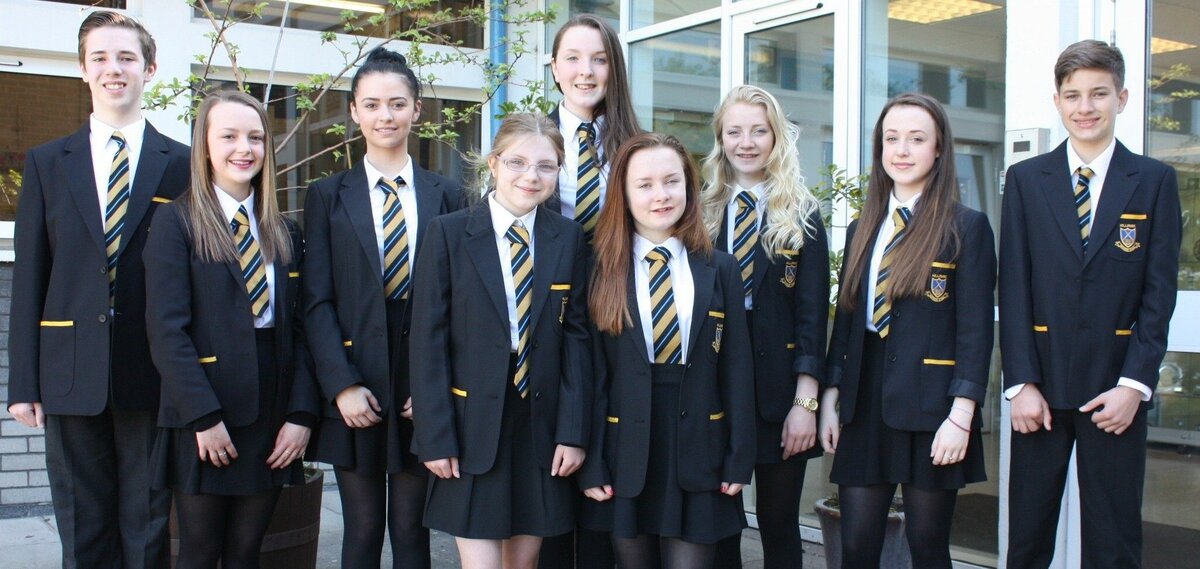 Советскую школьную форму в Европе назвали символом тоталитаризма и инструментом подавления индивидуальности Истории из жизни,эту страну не победить