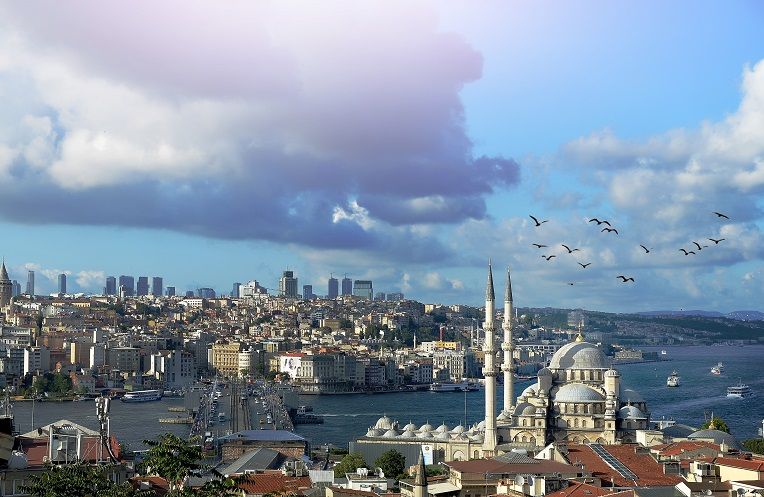 Политолог Депрем заявил, что единственный в Турции правдиво освещает события в Донбассе