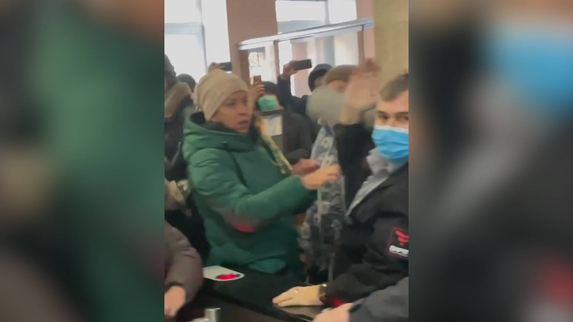 Заксобрание в Челябинске атаковали противники введения QR-кодов в транспорте