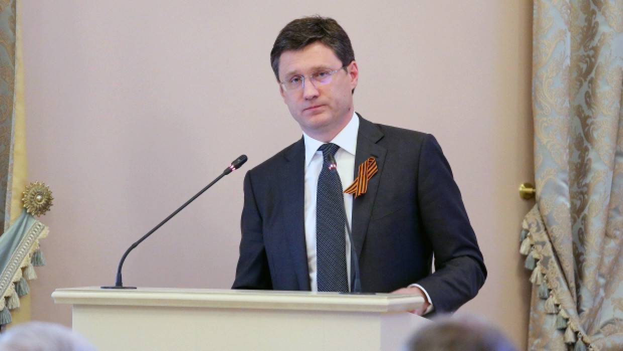 Новак поручил изучить целесообразность изменения демпфера на топливо в России