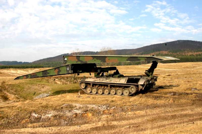танковый мостоукладчик biber. мостоукладчик leguan. мостоукладчик мту-90. немецкий мостоукладчик biber. мостоукладчик biber.