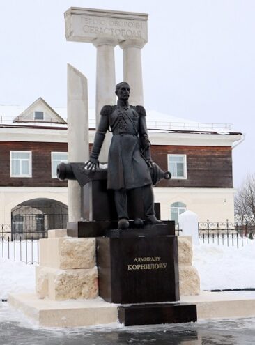 В Тверской области открыли памятники знаменитым военным деятелям