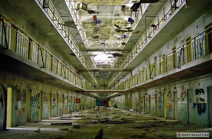 Жуткие и удивительные фото заброшенных тюрем Жуткие и удивительные фото заброшенных тюрем