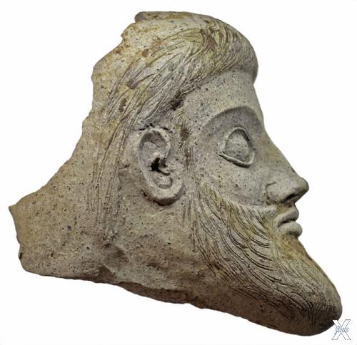 Терракотовая голова из Керченского пролива. Фото: пресс-служба Института археологии РАН