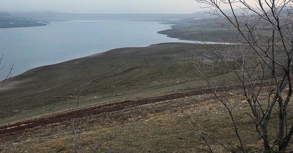 Симферопольское водохранилище потихоньку наполняется, но все еще близко к «мертвому объему»