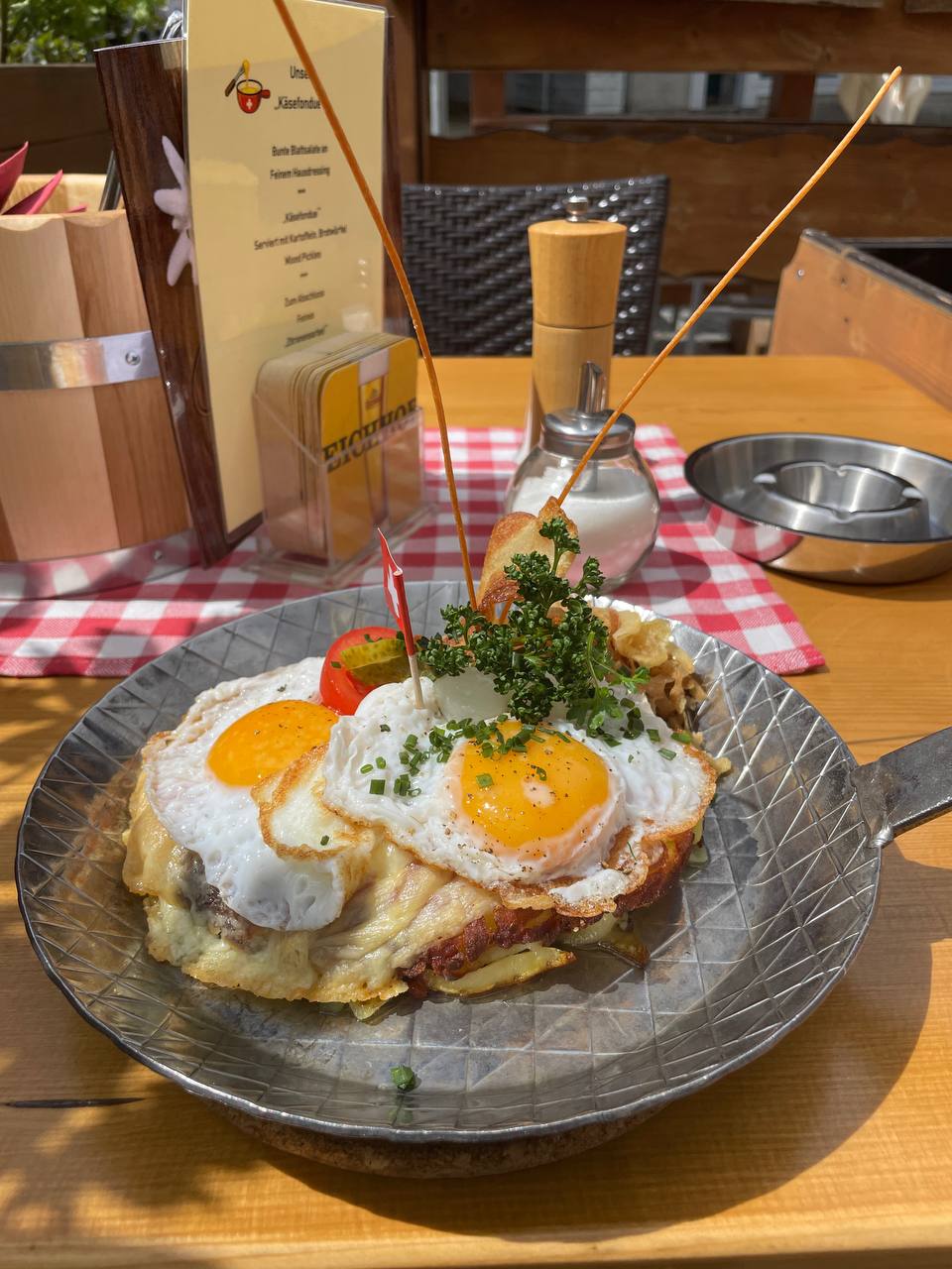 На фото Urner rösti – решти из горного кантона Ури На фото Urner rösti – решти из горного кантона Ури