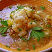 Суп с луком-пореем и сырными клёцками