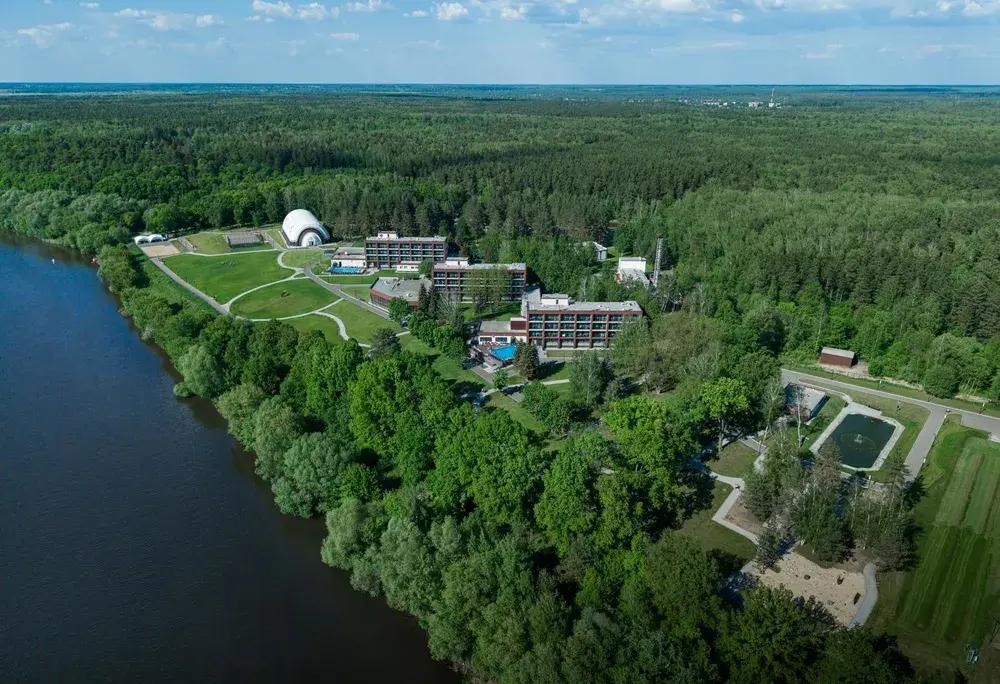 Куда поехать на майские праздники в Подмосковье: 7 проверенных парк-отелей с бассейнами Московская, можно, область, территория, также, отдыха, городской, бассейн, пруда, детей, анимация, округ, бассейном, сауны, берегу, веревочный, который, ресторан, апреля, Подмосковья