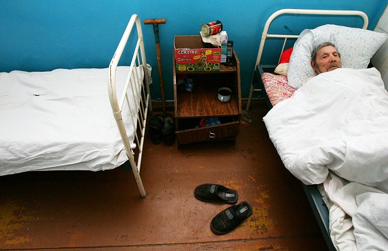 В России заменят больничные койки на домашнюю постель