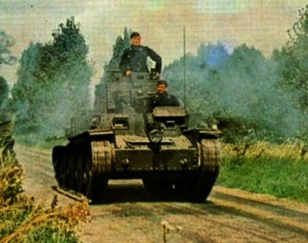 Как один находчивый командир остановил немецкую танковую колонну без единого выстрела. 