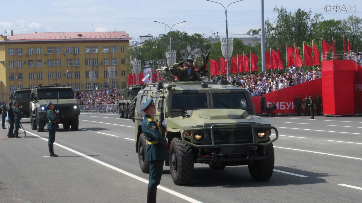 «Запасная столица»: за парадом Победы в Самаре наблюдало более 13 тысяч человек