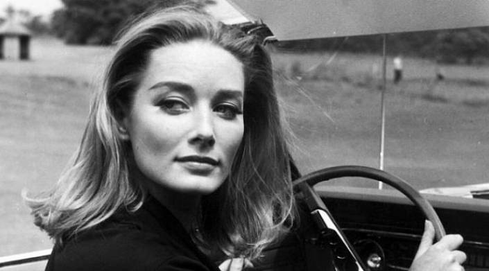 Таня Мале, -  девушка  Джеймса Бонда с русскими корнями