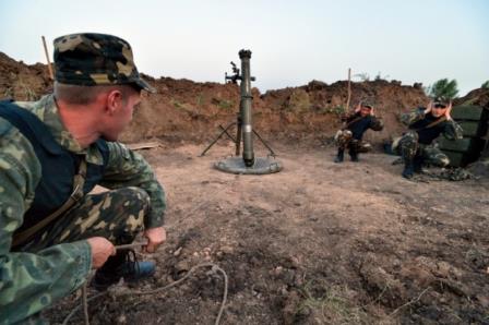 Украинская армия выпустила более 400 боеприпасов по ДНР — источник