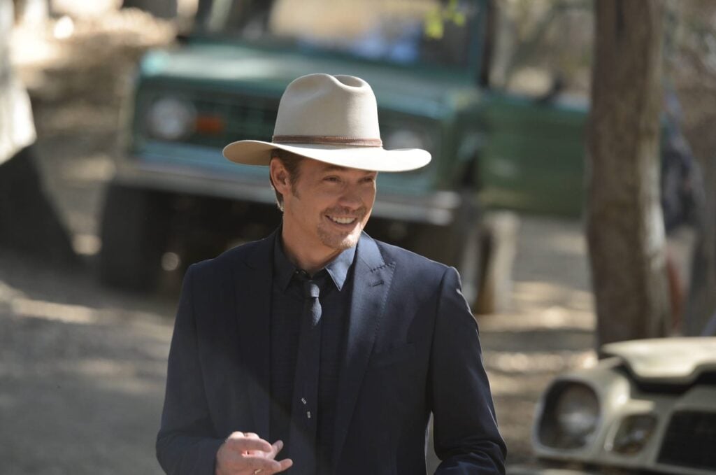 Raylan's Investigation - Justified