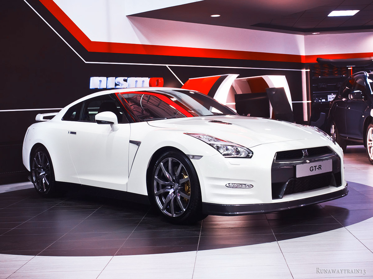 Nissan GT-R Runawaytrain13