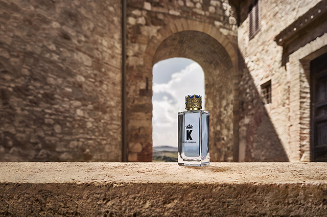 Мицеллярное молочко, рисовый скраб, "умная" щетка для очищения лица и другие бьюти-новинки Новости красоты