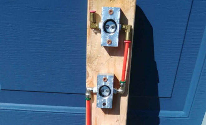 Насос для машины из пустых бутылок. Накачиваем шину силой воды из крана Насос для машины из пустых бутылок. Накачиваем шину силой воды из крана Культура