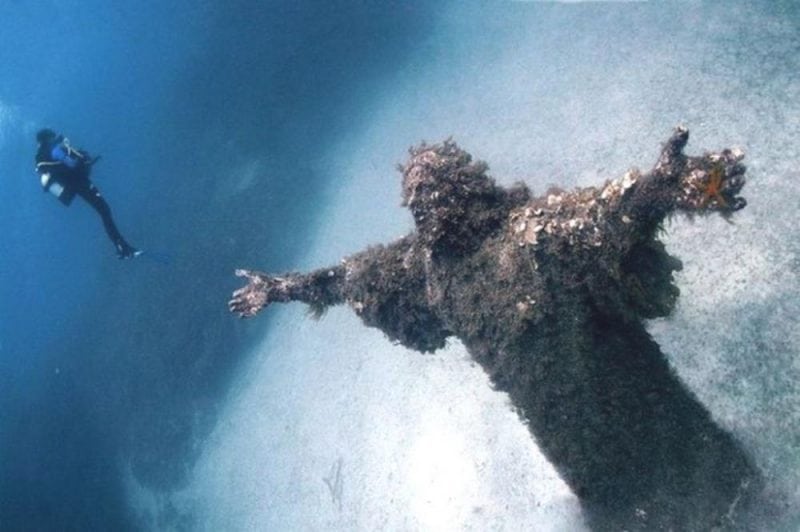 15 самых таинственных находок под водой 