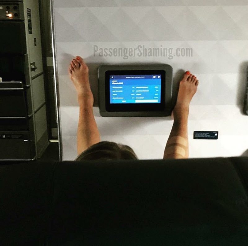 Подборка ситуаций, которые превращают перелет в сущий кошмар авиатур