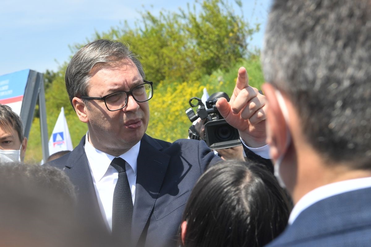 Президент Сербии Александр Вучич ответил на вопрос журналистов, о том будет ли Белград вводить...