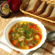 Постный овощной суп с грибами и фасолевыми клёцками