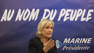 Лидер французской партии Национальный фронт Марин Ле Пен. Архивное фото