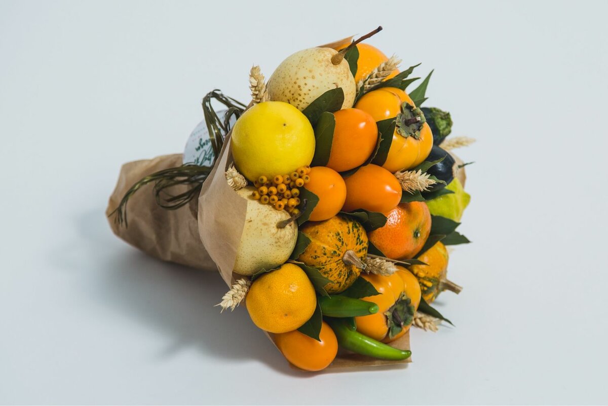 Как сделать оригинальный подарок — съедобный букет из фруктов вдохновляемся,рукоделие,творчество